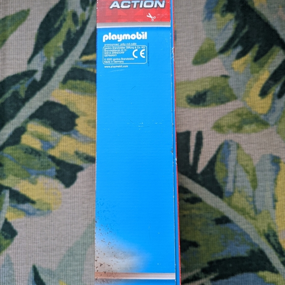 BNIB Playmobil Mini Excavator with Building Section - 117 piece Set - Picture 4 of 8